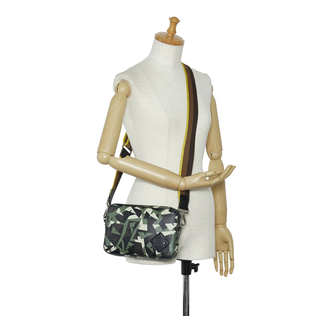 Pre-Owned Authenticated Fendi Monster Eyes Camouflage Camera Bag Calf Leather Green Crossbody Bag Unisex (Good)