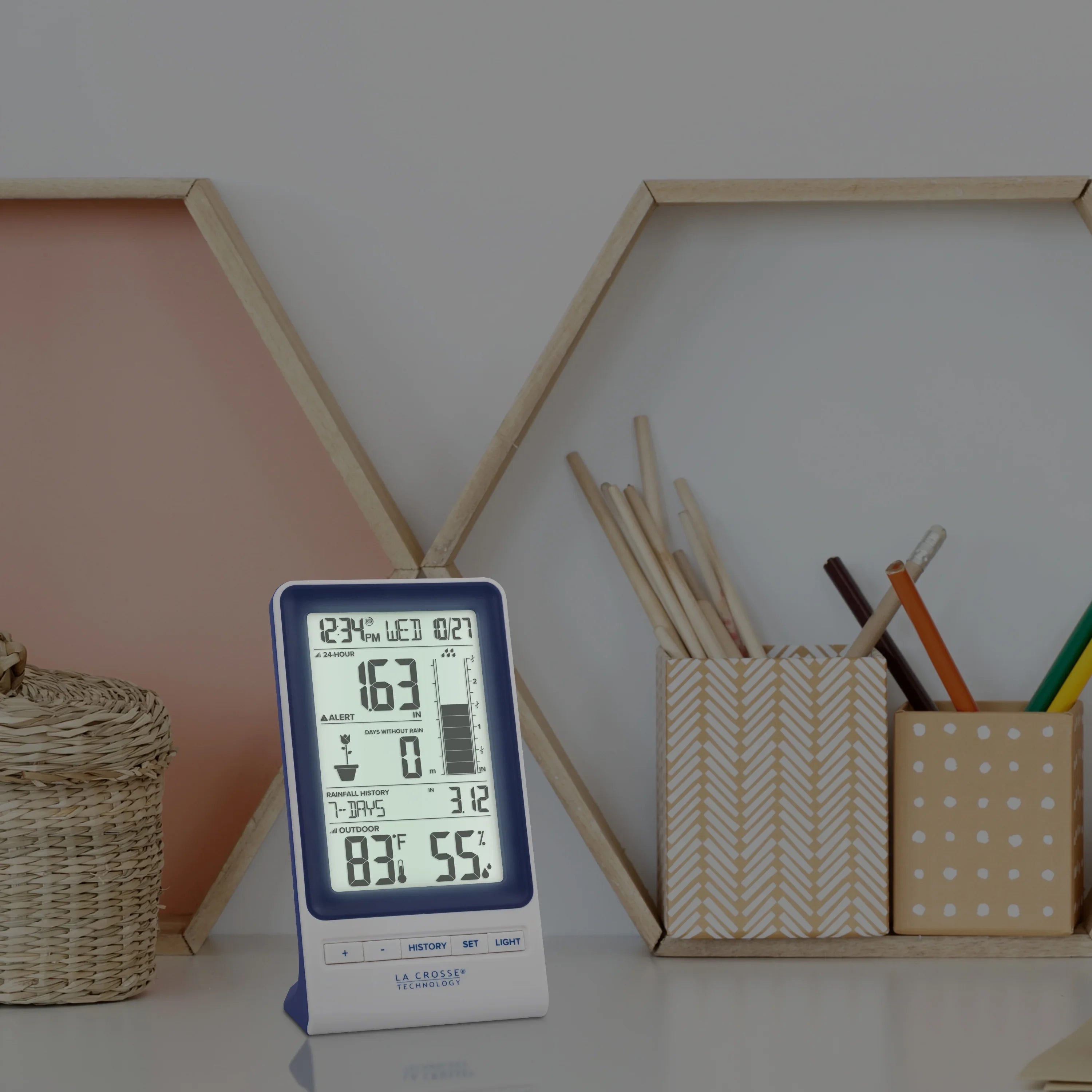 La Crosse 724-1415BL LCD Wireless Rain Station with Temperature and Humidity Sensor