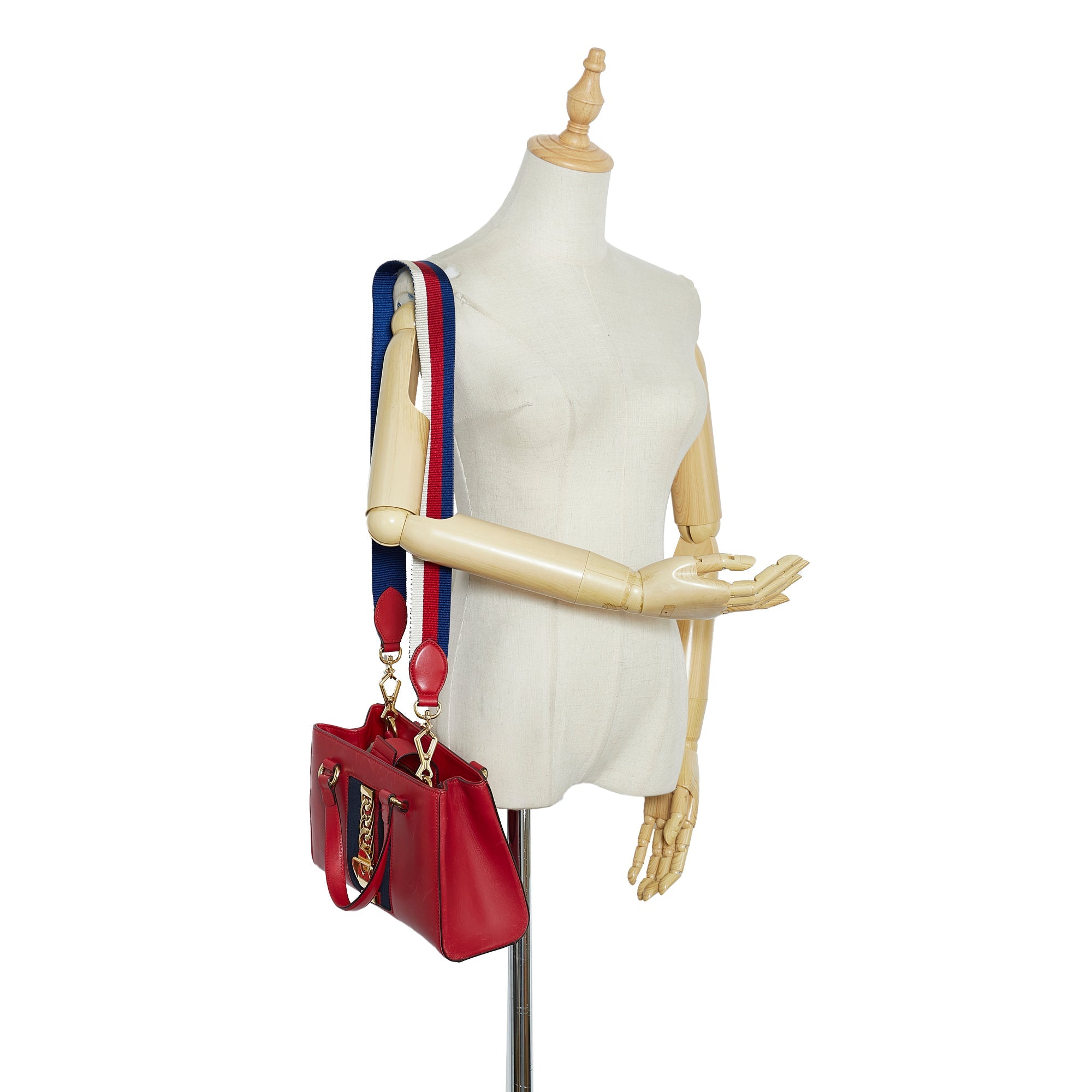 Pre-Owned Authenticated Gucci Sylvie Satchel Calf Leather Red Unisex (Good)