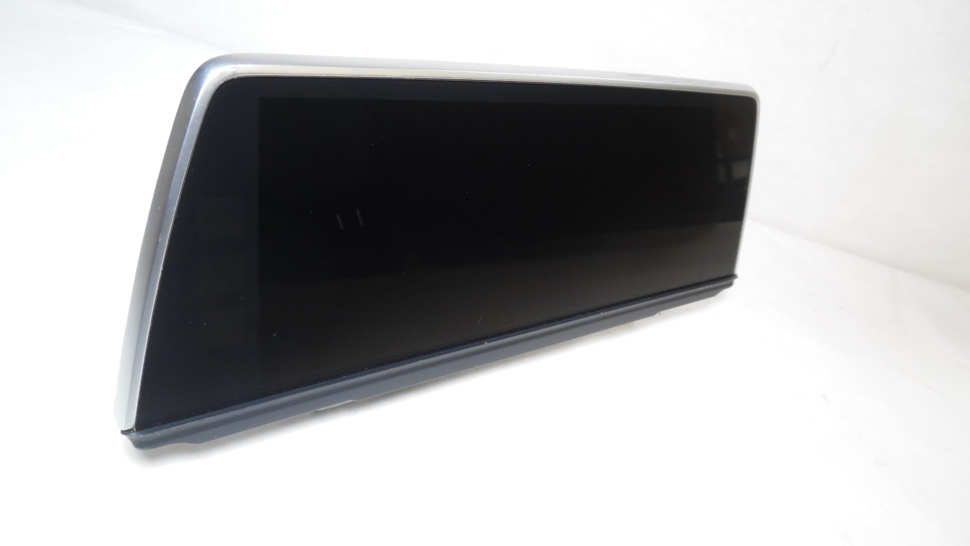 Pre-Owned 2016 2017 750 Information Display Screen 10.25 CID Dash Mounted OEM (Good)