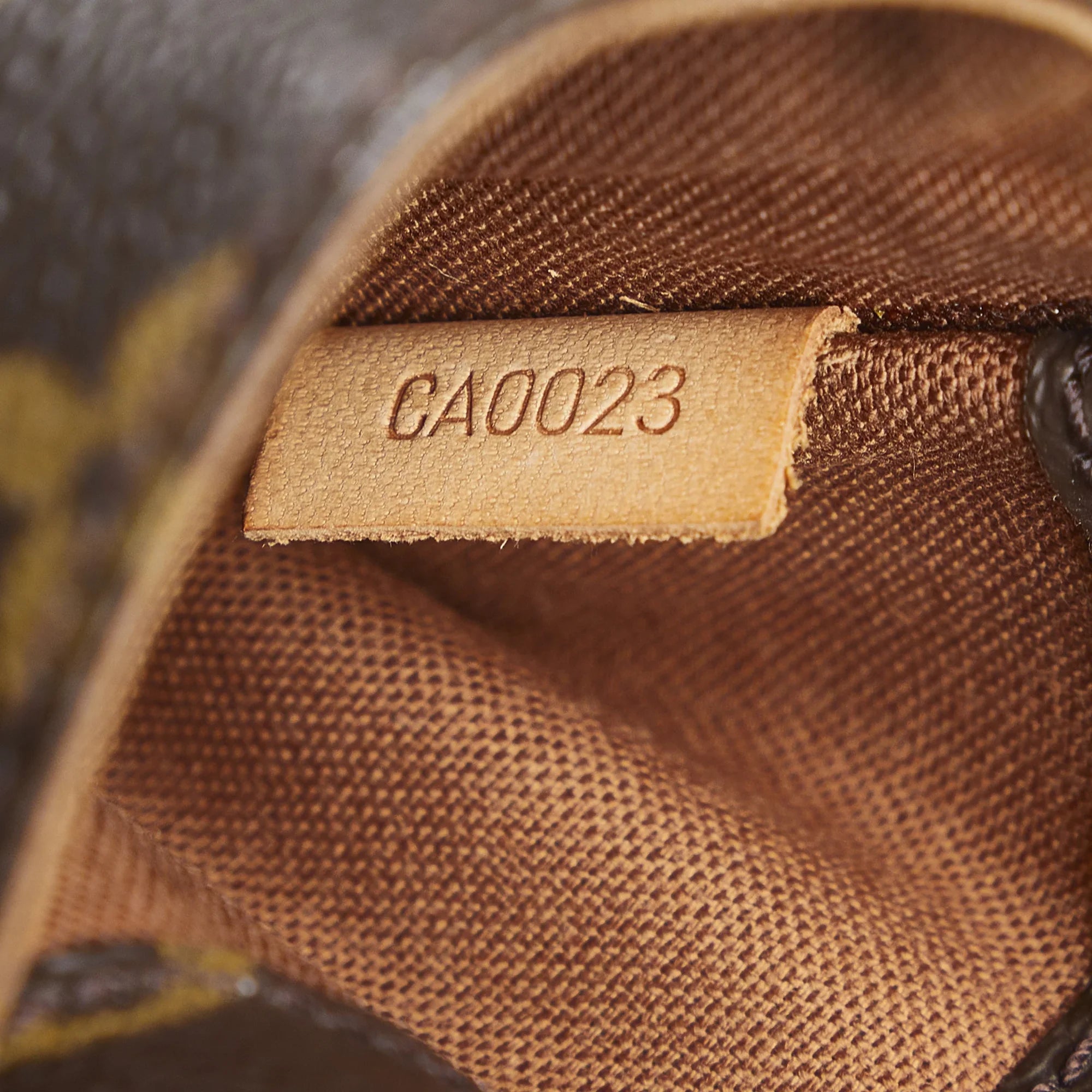 Pre-Owned Authenticated Louis Vuitton Monogram Pochette Gange Canvas Brown Crossbody Bag Unisex (Good)