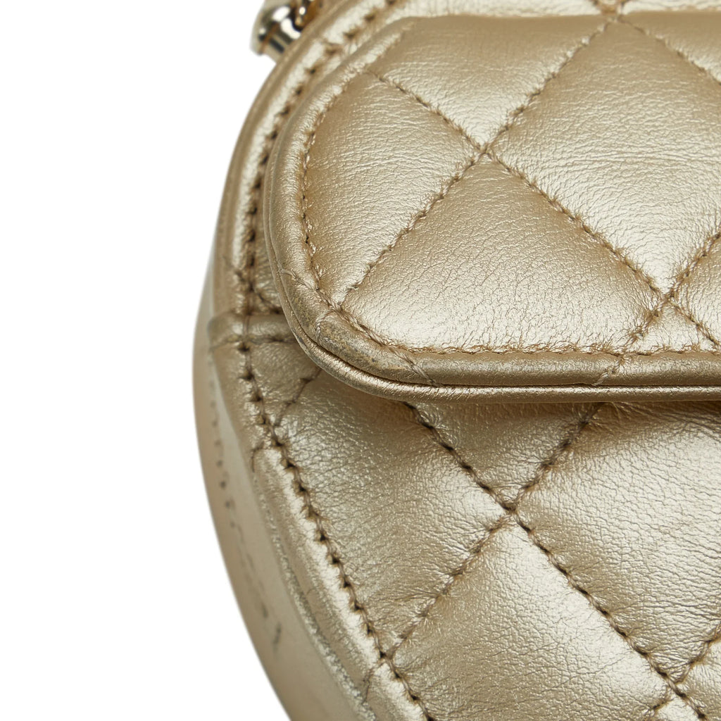 Pre-Owned Authenticated Chanel Mini CC in Love Heart Crossbody Lambskin Leather Gold Crossbody Bag Unisex (Good)