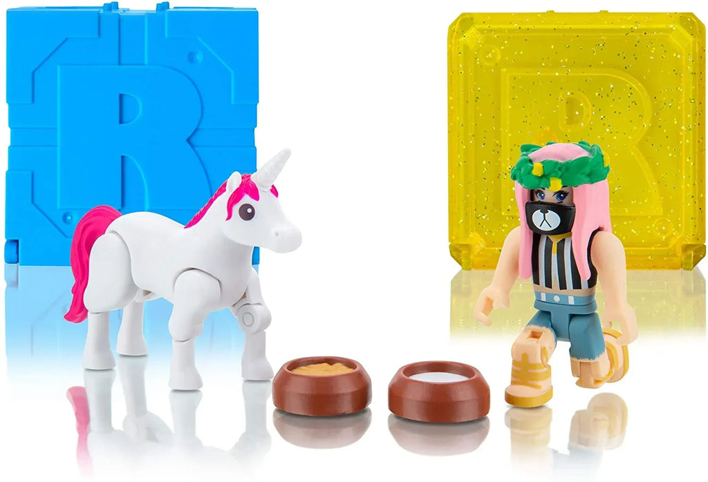 Roblox Celebrity Collection - Club Figure Pack + Two Mystery Figure Bundle [Includes 3 Exclusive Virtual Items]