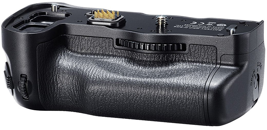 Pentax K-1 Mark II DSLR Camera with D-BG6 Battery Grip, Camera Gadget Bag Bundle
