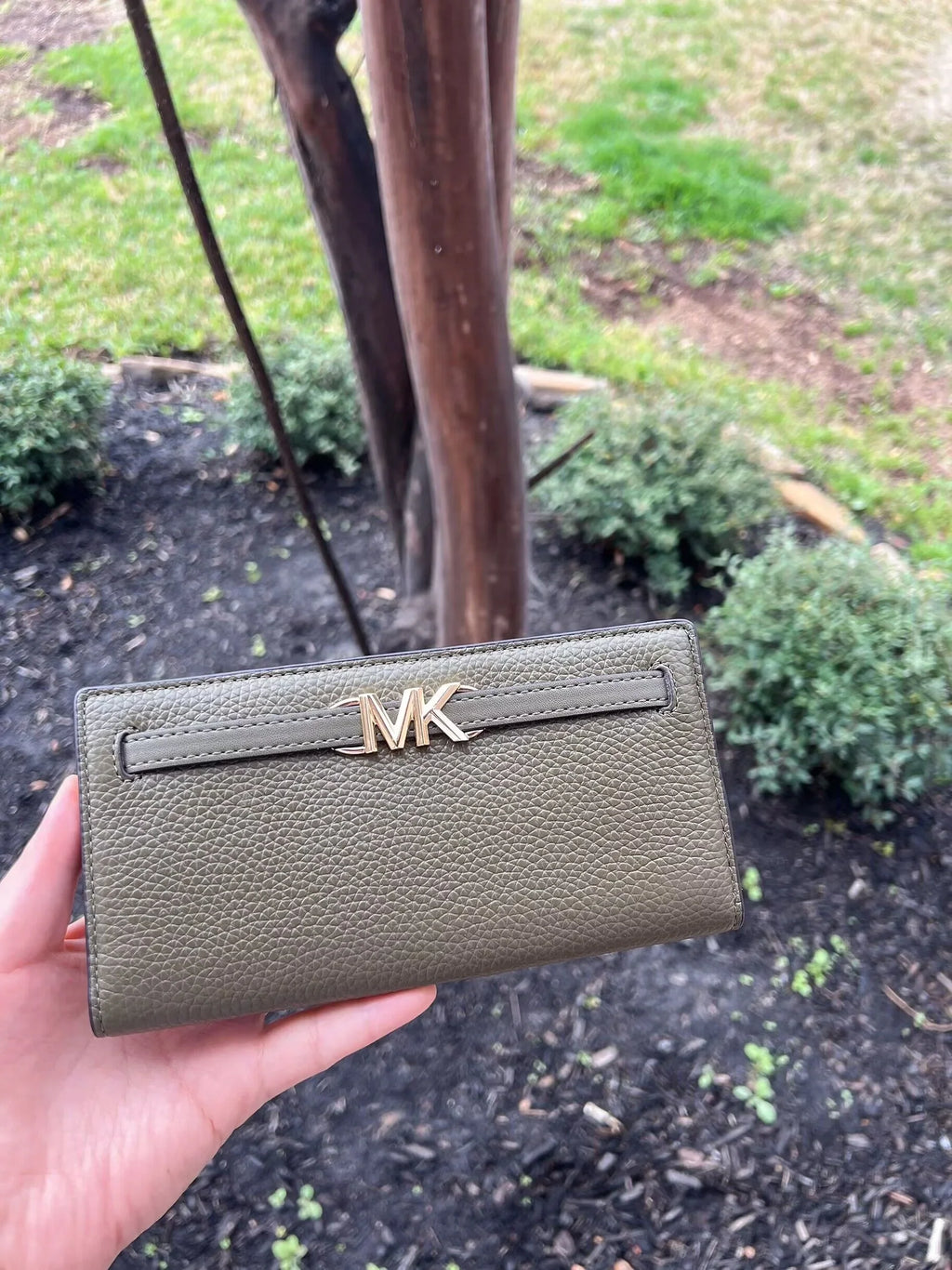 Michael Kors MK Reed Large Leather Credit Card Holder Flat Wallet Clutch Oliver