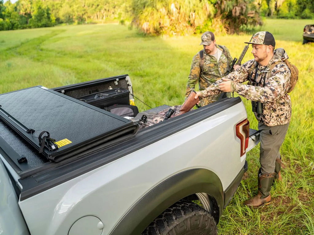Gator EFX Hard Tri-Fold Truck Bed Tonneau Cover | GC14003 | Fits 2015 - 2022 Chevy/GMC Colorado/Canyon 6' 2" Bed (74")