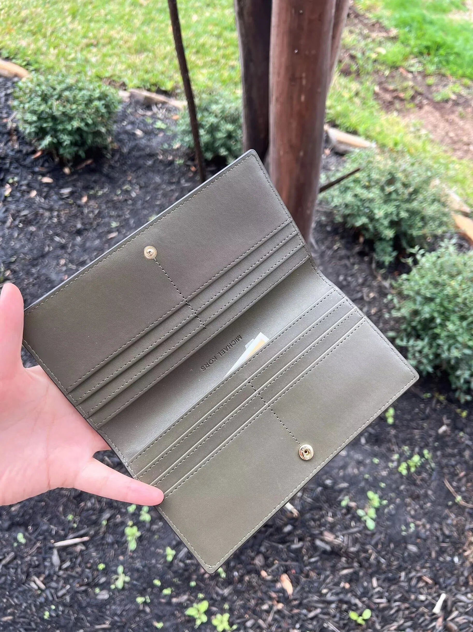 Michael Kors MK Reed Large Leather Credit Card Holder Flat Wallet Clutch Oliver