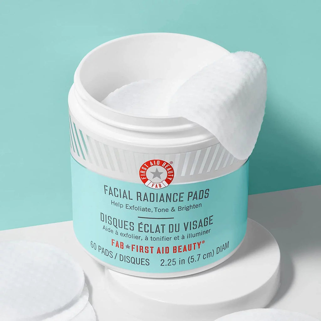 First Aid Beauty Facial Radiance Pads 60 Pads