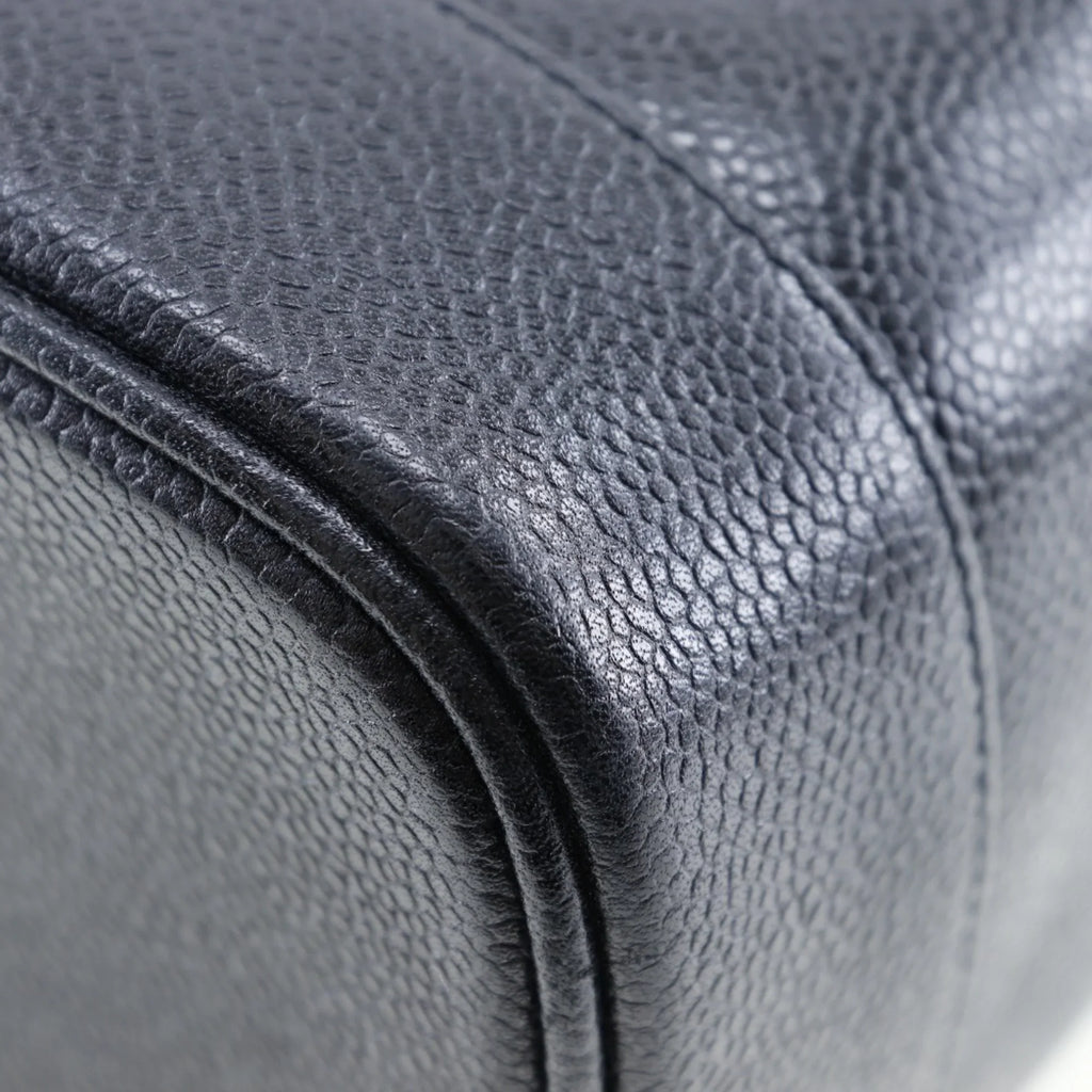 Pre-Owned CHANEL Vanity Handbag Coco Mark Matte Caviar Skin Made in France Jet Zipper Ladies (Good)