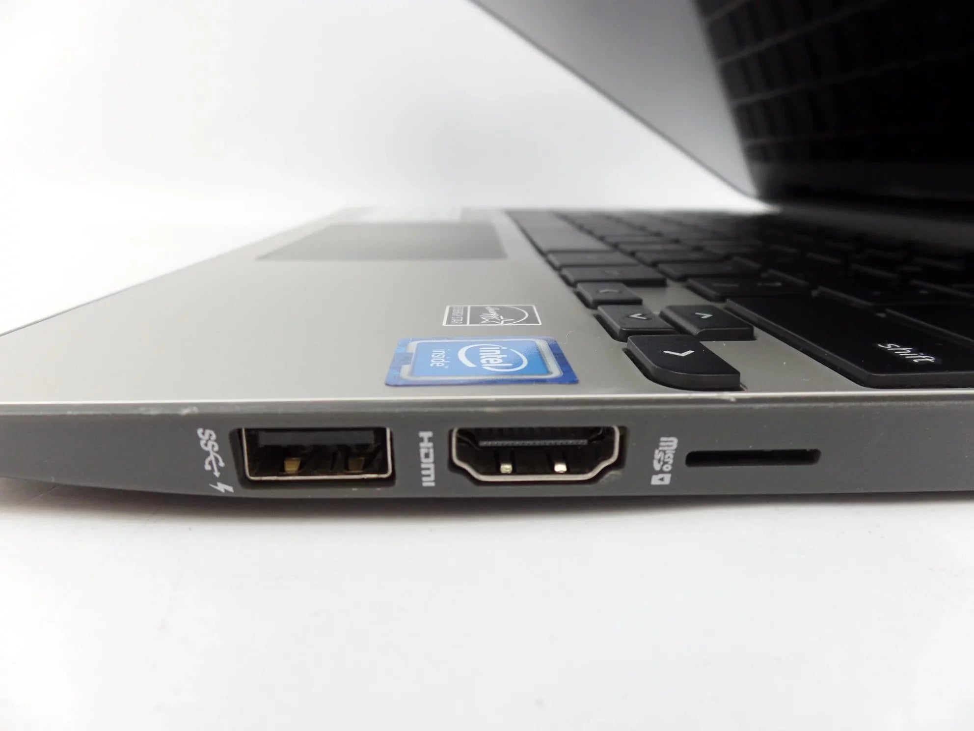 Restored 11-V019Wm Chromebook Celeron N3060 1.60 GHz 4GB Ram 16GB Chrome OS (Refurbished)