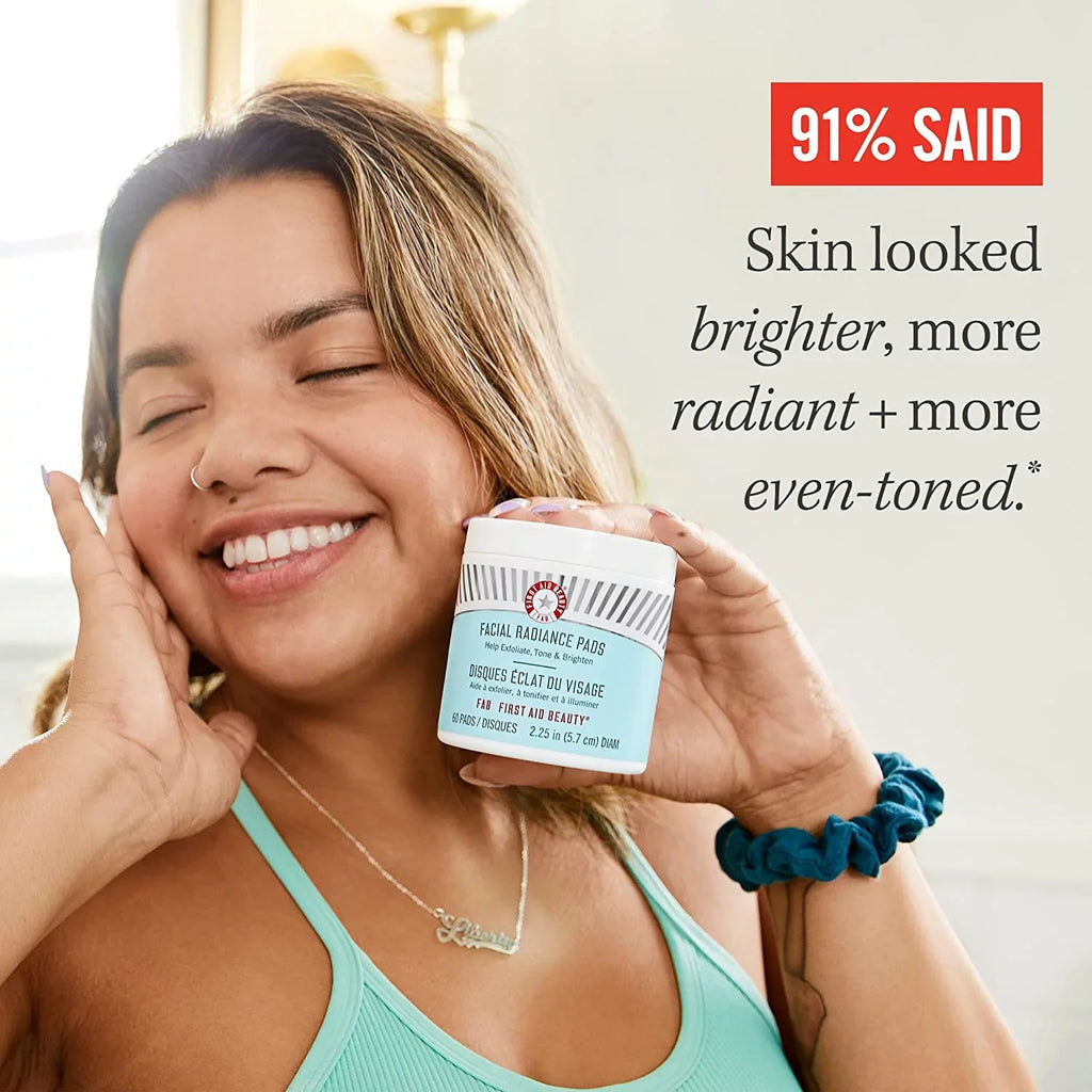 First Aid Beauty Facial Radiance Pads 60 Pads
