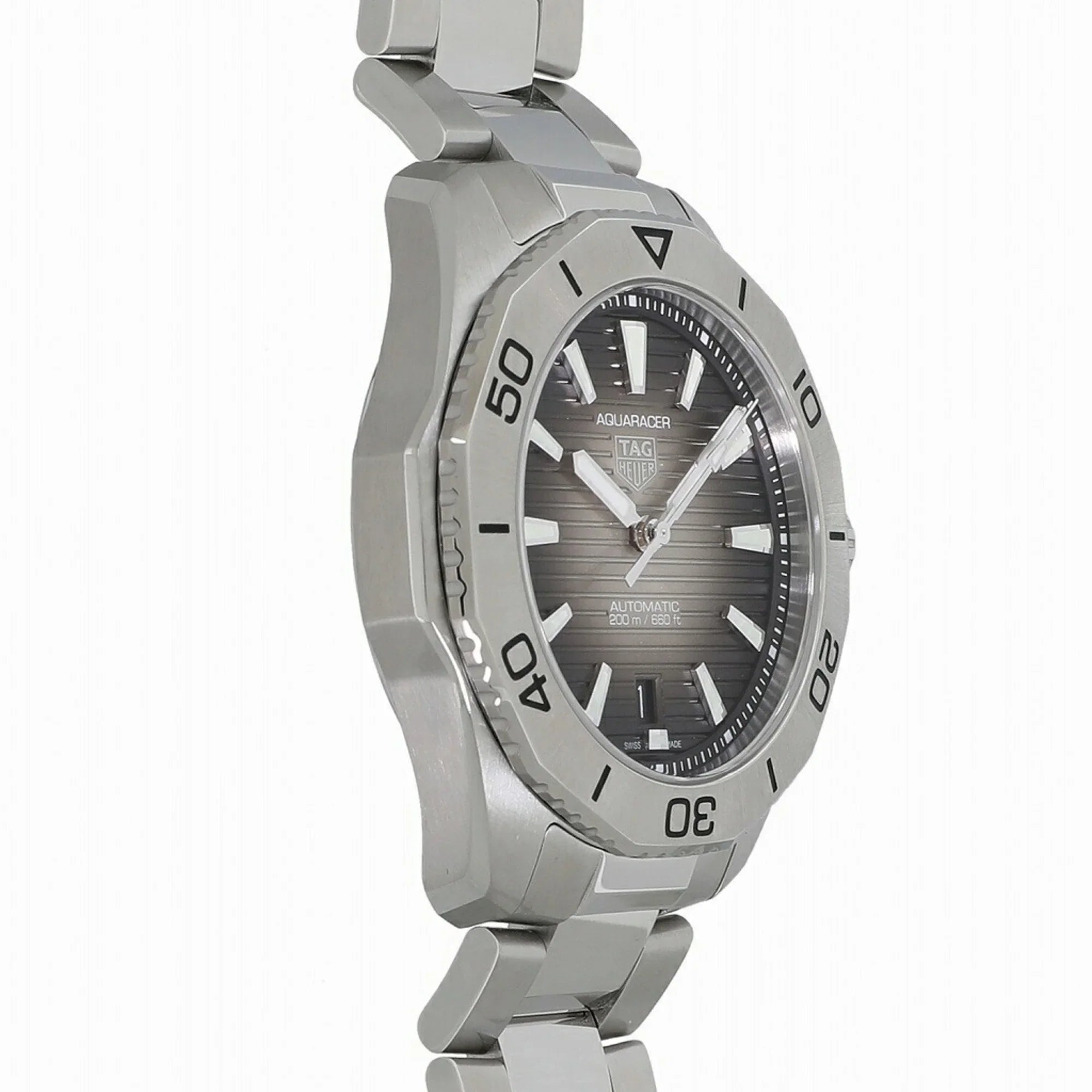 Pre-Owned Tag Heuer Aquaracer Professional 200 Caliber 5 Jet WBP2110.BA0627 Men's Watch (New)