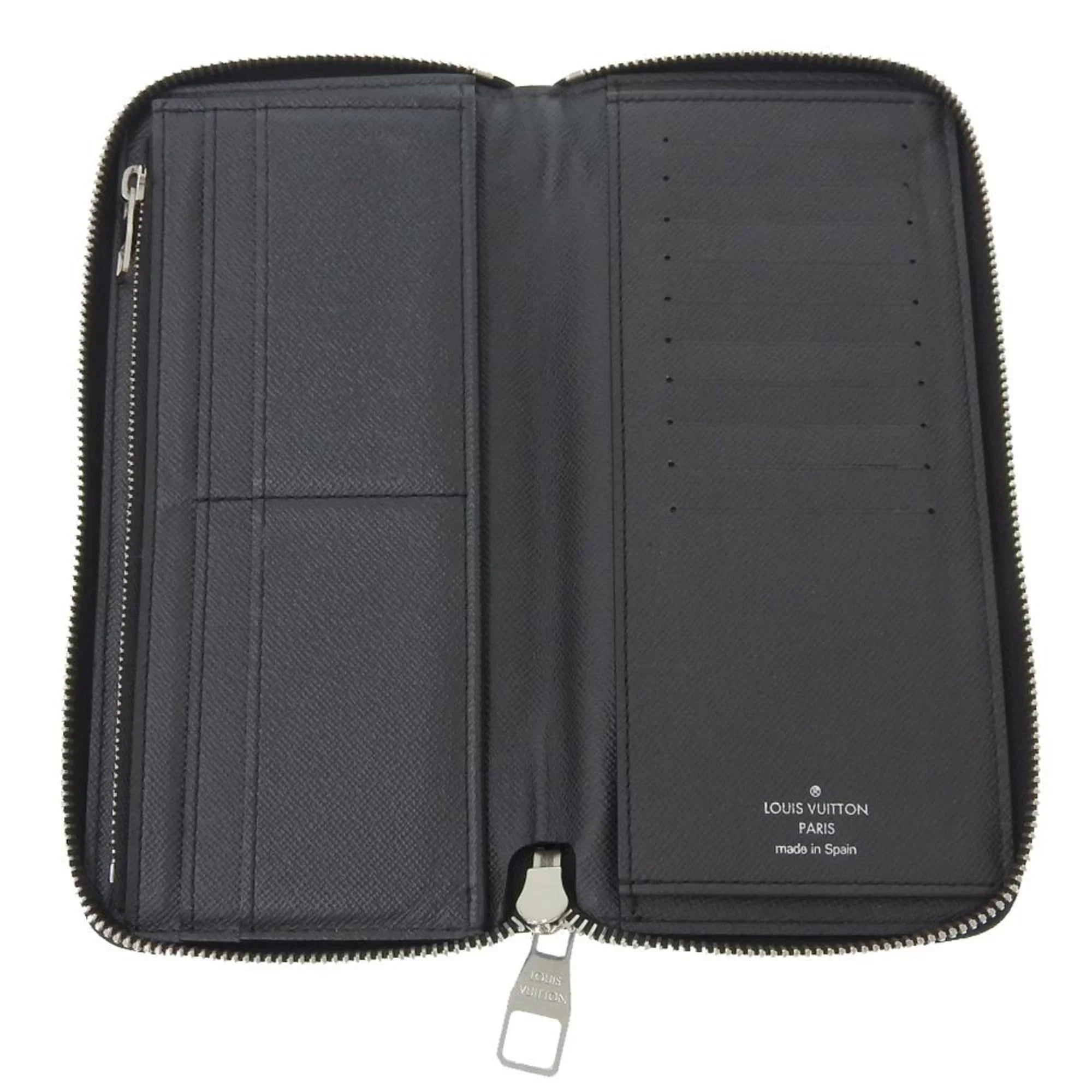 Pre-Owned Louis Vuitton LOUIS VUITTON Taiga Zippy Wallet Vertical Round Zipper Long Noir M30503 (Good)