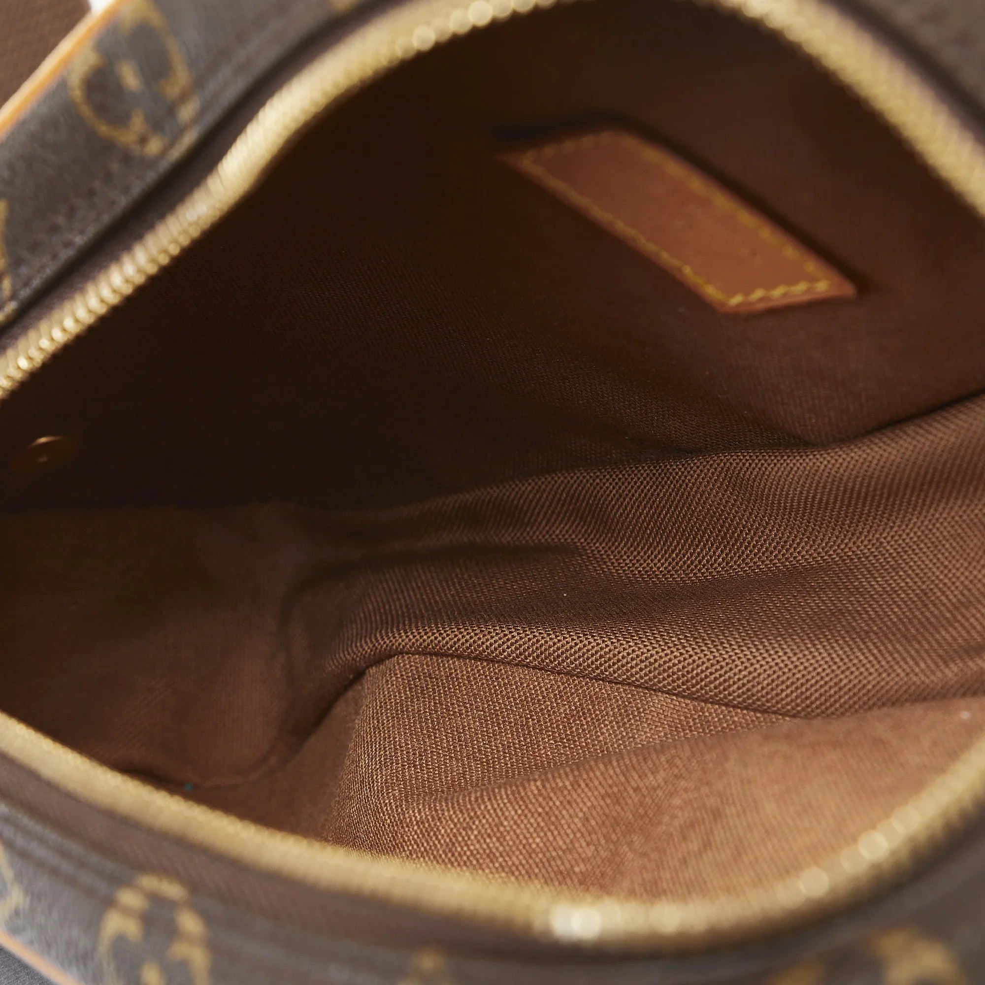 Pre-Owned Authenticated Louis Vuitton Monogram Pochette Gange Canvas Brown Crossbody Bag Unisex (Good)
