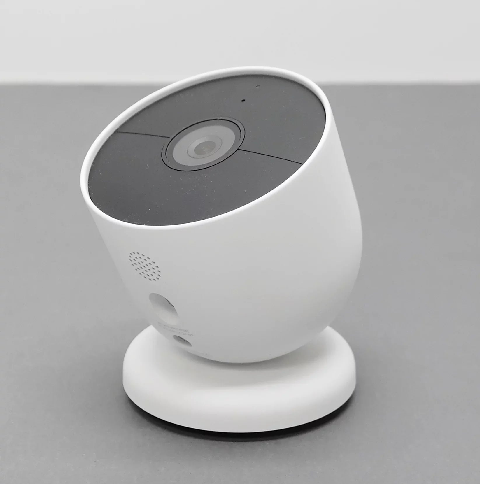 Pre-Owned G3AL9 Nest Cam GA01317-US Surveillance Camera (Battery) - White W/ LOOPS