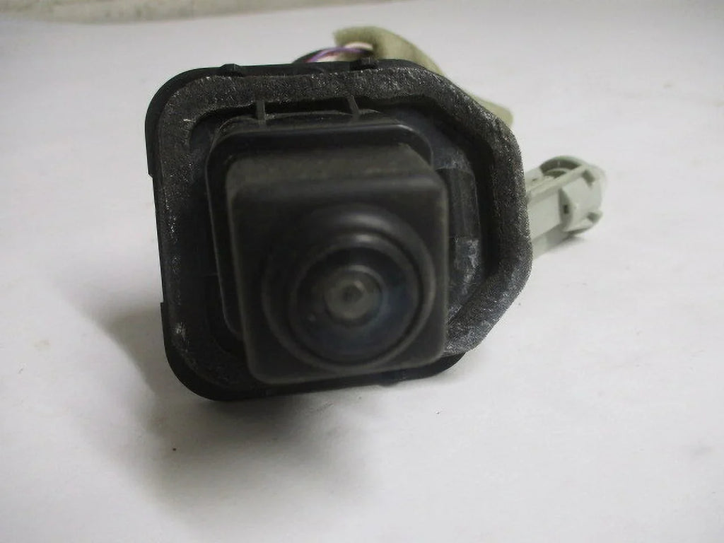 Pre-Owned Nissan Rogue Back Up Rear View Camera OEM LKQ (Good)