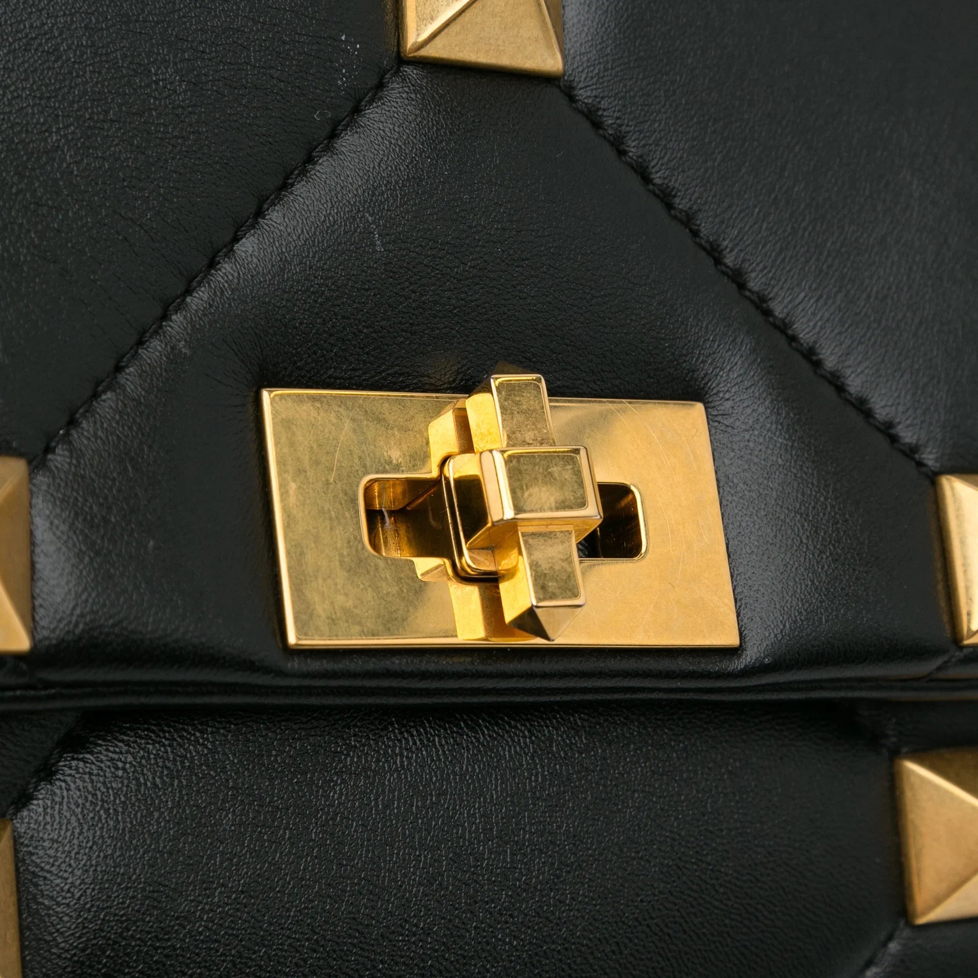 Pre-Owned Authenticated Valentino Medium Roman Stud Satchel Calf Leather Dark Unisex (Good)