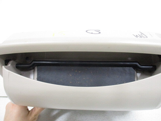 Pre-Owned 2015-2019 Chevy Silverado 1500 2500 3500 Tan Overhead Lamp Roof Console OEM LKQ (Good)