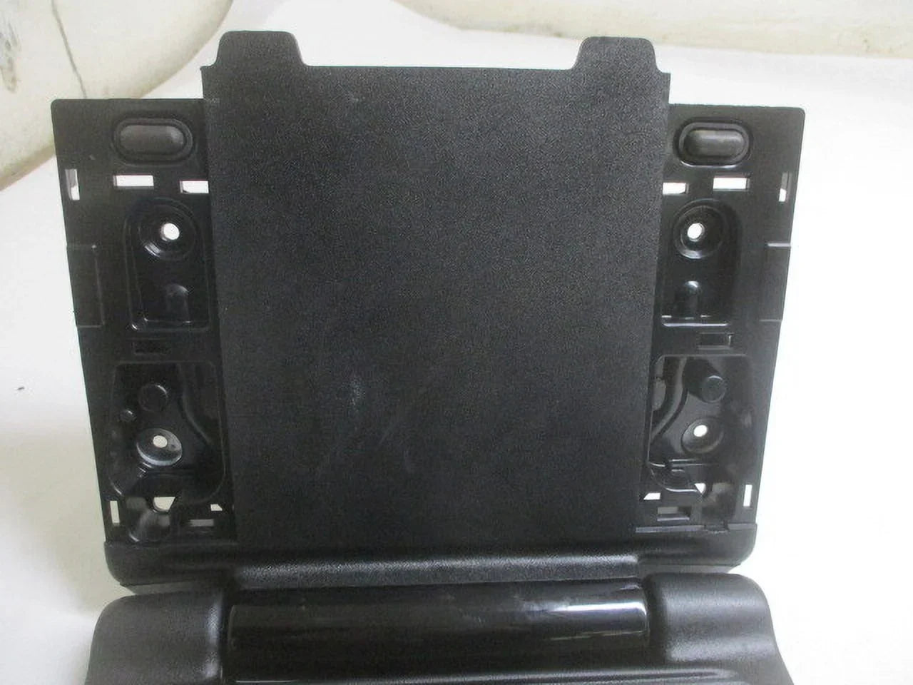 Pre-Owned Chrysler Pacifica Seat Mount 10" Entertainment DVD Display Screen OEM LKQ (Good)