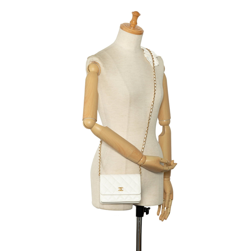 Pre-Owned Authenticated Chanel Romance Lambskin Wallet On Chain Leather White Crossbody Bag Unisex (Good)