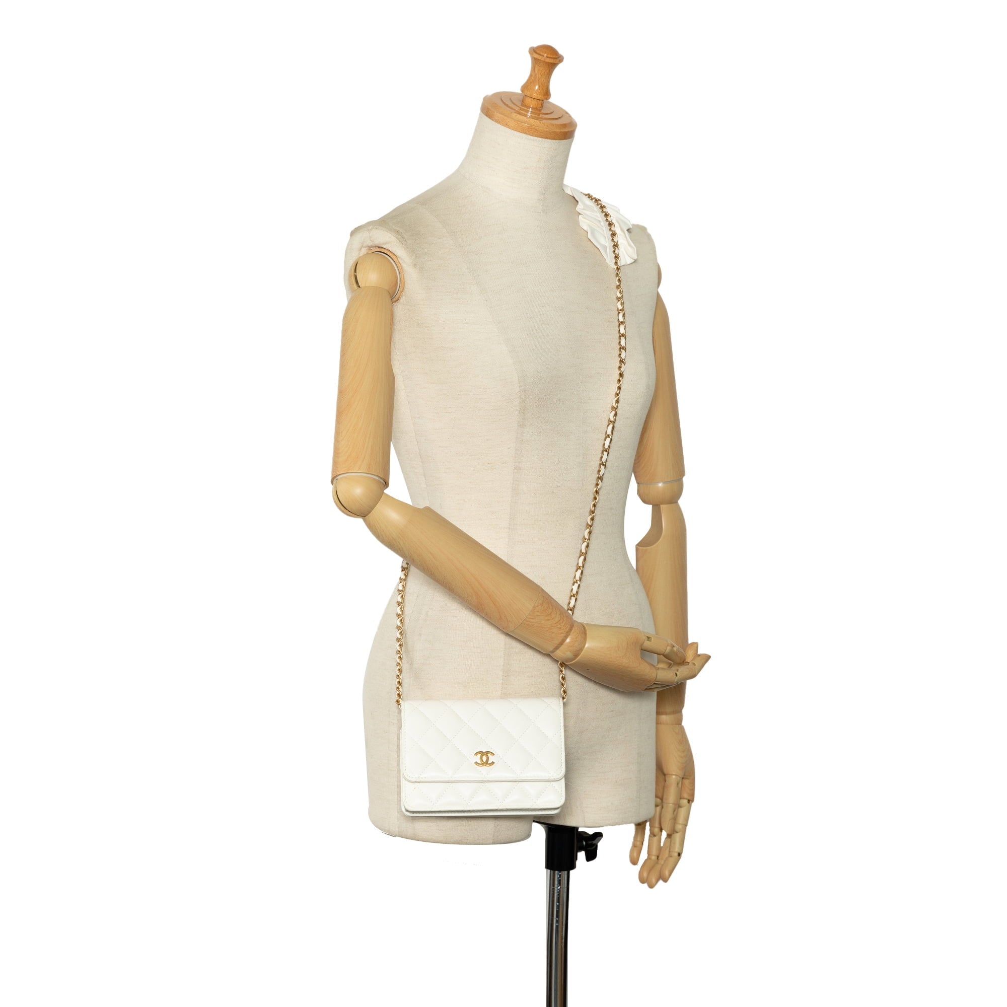 Pre-Owned Authenticated Chanel Romance Lambskin Wallet On Chain Leather White Crossbody Bag Unisex (Good)