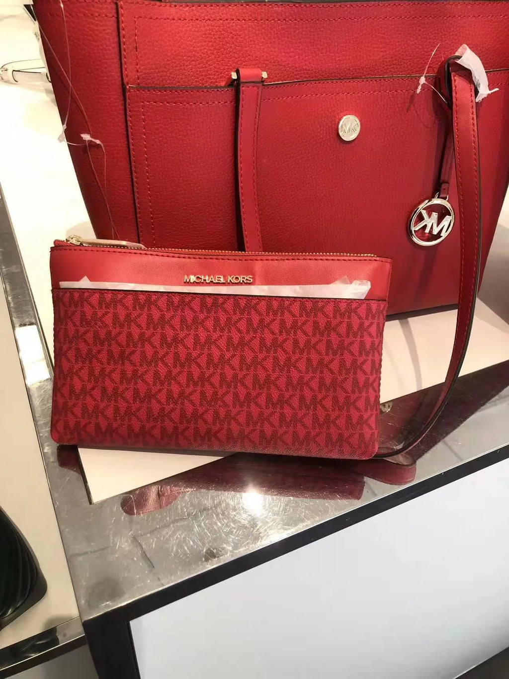 Michael Kors 35T1G5Mt7T Maisie Large Pebbled Leather 3-In-1 Tote Bag In Flame Multi